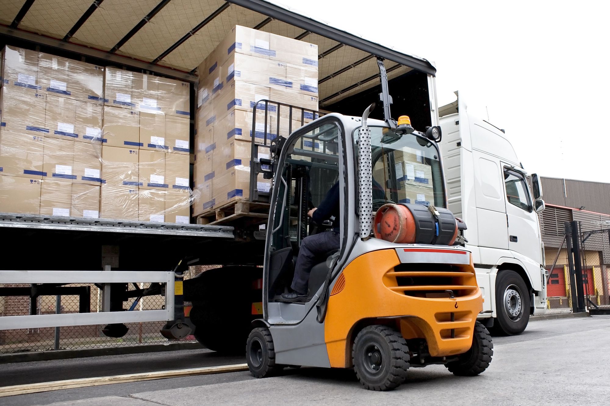 Esminiai vairuotojų darbo pokyčiai Ispanijoje. To transporto sektorius laukė labai ilgai