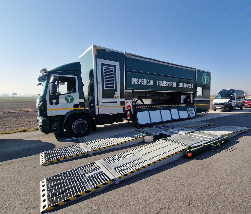Mobil diagnosztikai állomást szerzett be a lengyel hatóság