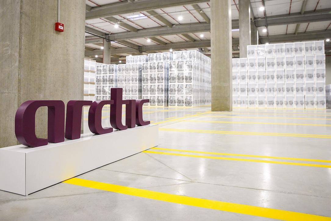 Arctic deschide un hub logistic regional în Argeș
