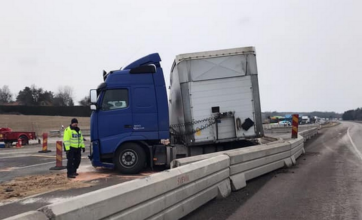 Swedish Government aims to cut HGV jackknifing via tyre pressure regulations
