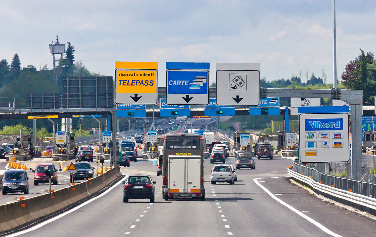 Italia rambursează șoferii pentru întârzierile cauzate de șantierele de pe autostrăzi