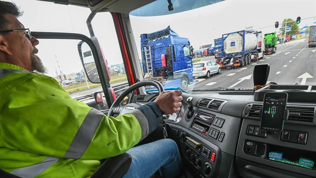Germania: Lipsa de șoferi profesioniști a luat forme care amenință existența industriei de transport și logistică