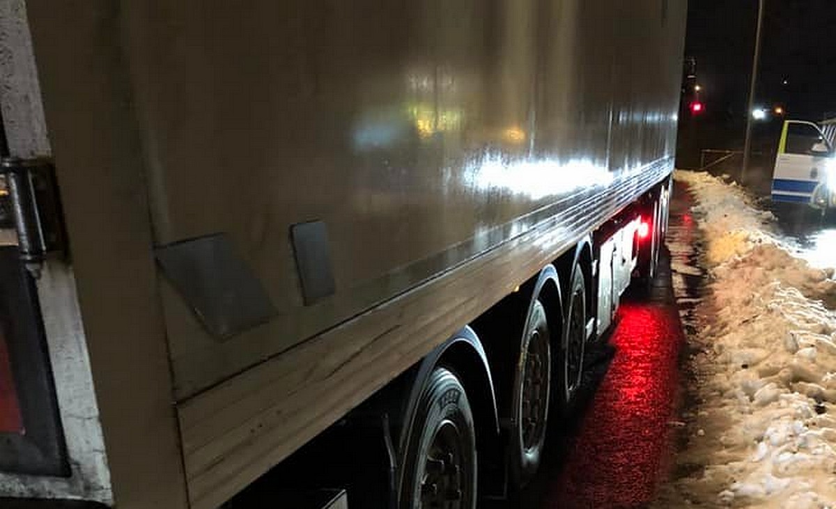Peste 40% din vehiculele grele care au circulat în Suedia în 2021 au depășit limitele de tonaj