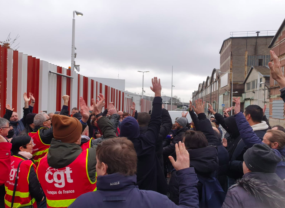 Frankreich: Lkw-Fahrer bereit, Industriegelände zu blockieren, um gegen die Verringerung der Kaufkraft zu streiken