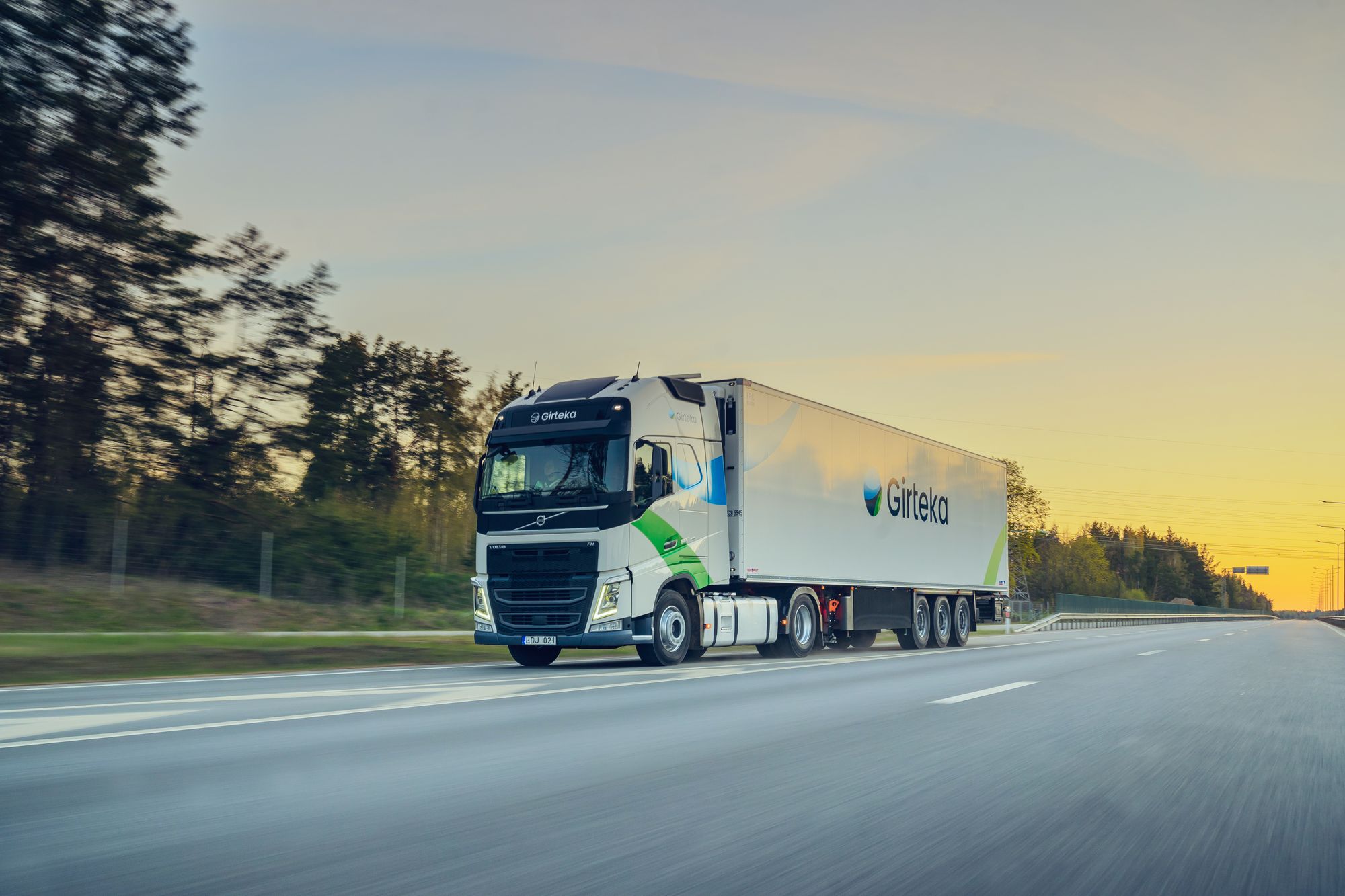 „Girteka Logistics” tęsia pokyčius – įmonė bus suskaidyta į keturias bendroves