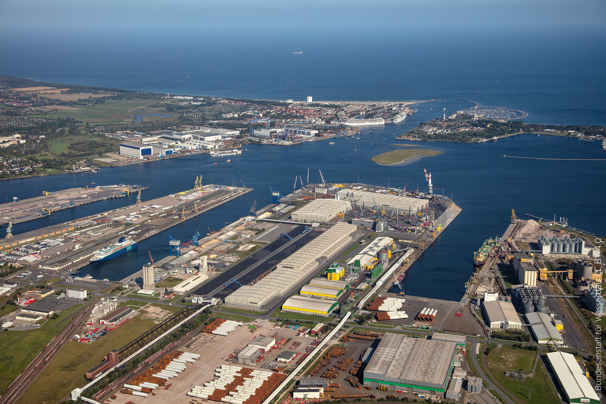 Portul Rostock ridică temporar restricțiile de duminică și de sărbătorile legale