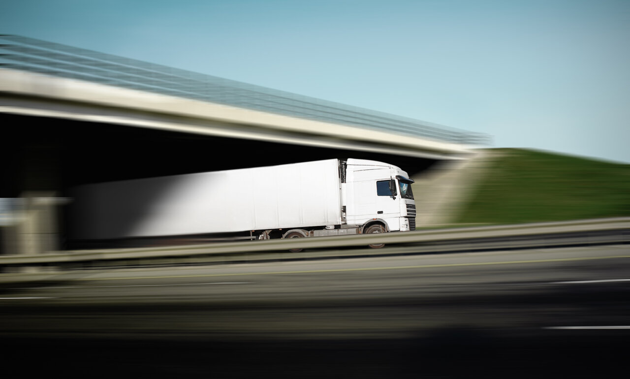 Logistikriese testet ein wichtiges Warnsystem für LKW-Fahrer