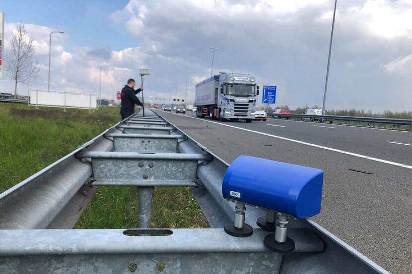 Marea Britanie a început verificarea tahografelor de la distanță