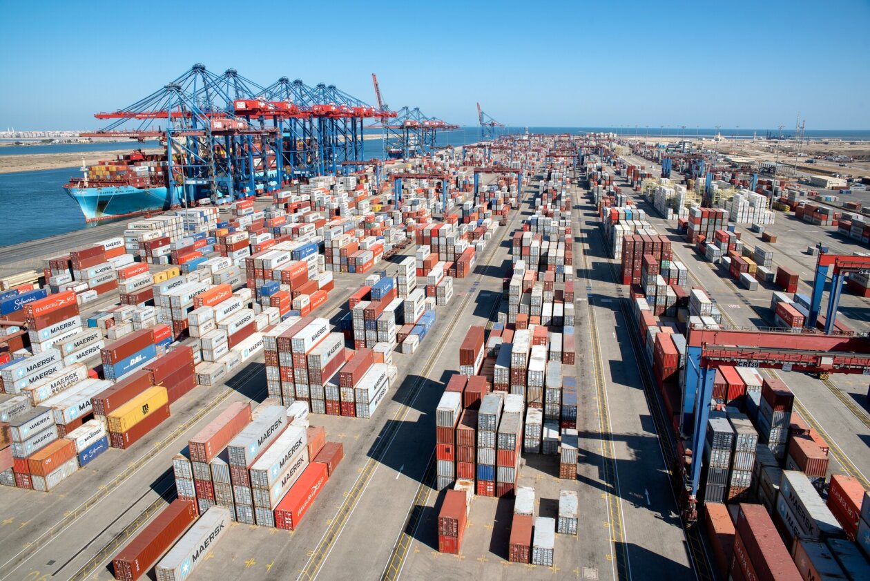 O subsidiară a Maersk investește jumătate de miliard de dolari în dezvoltarea unui nou terminal de containere în Egipt