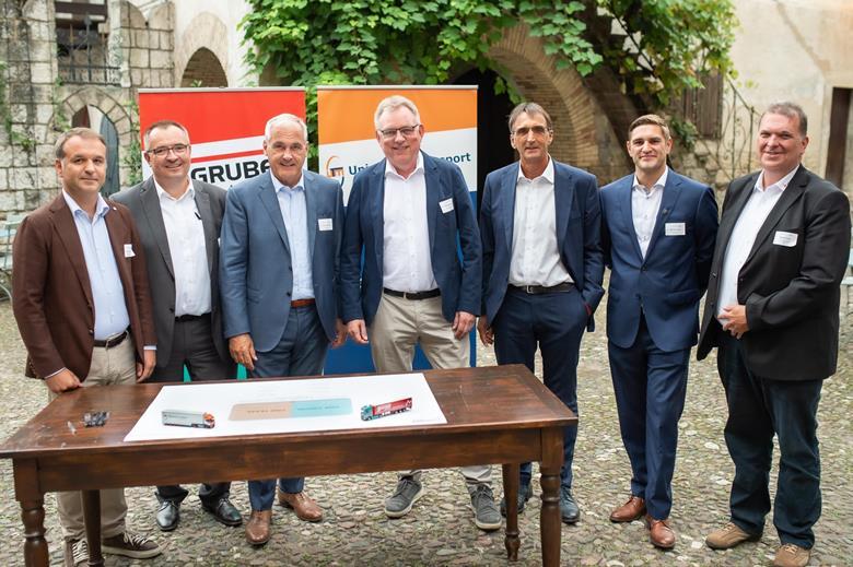 Doi giganți logistici europeni fuzionează ca răspuns la criza de capacitate în transportul rutier de marfă